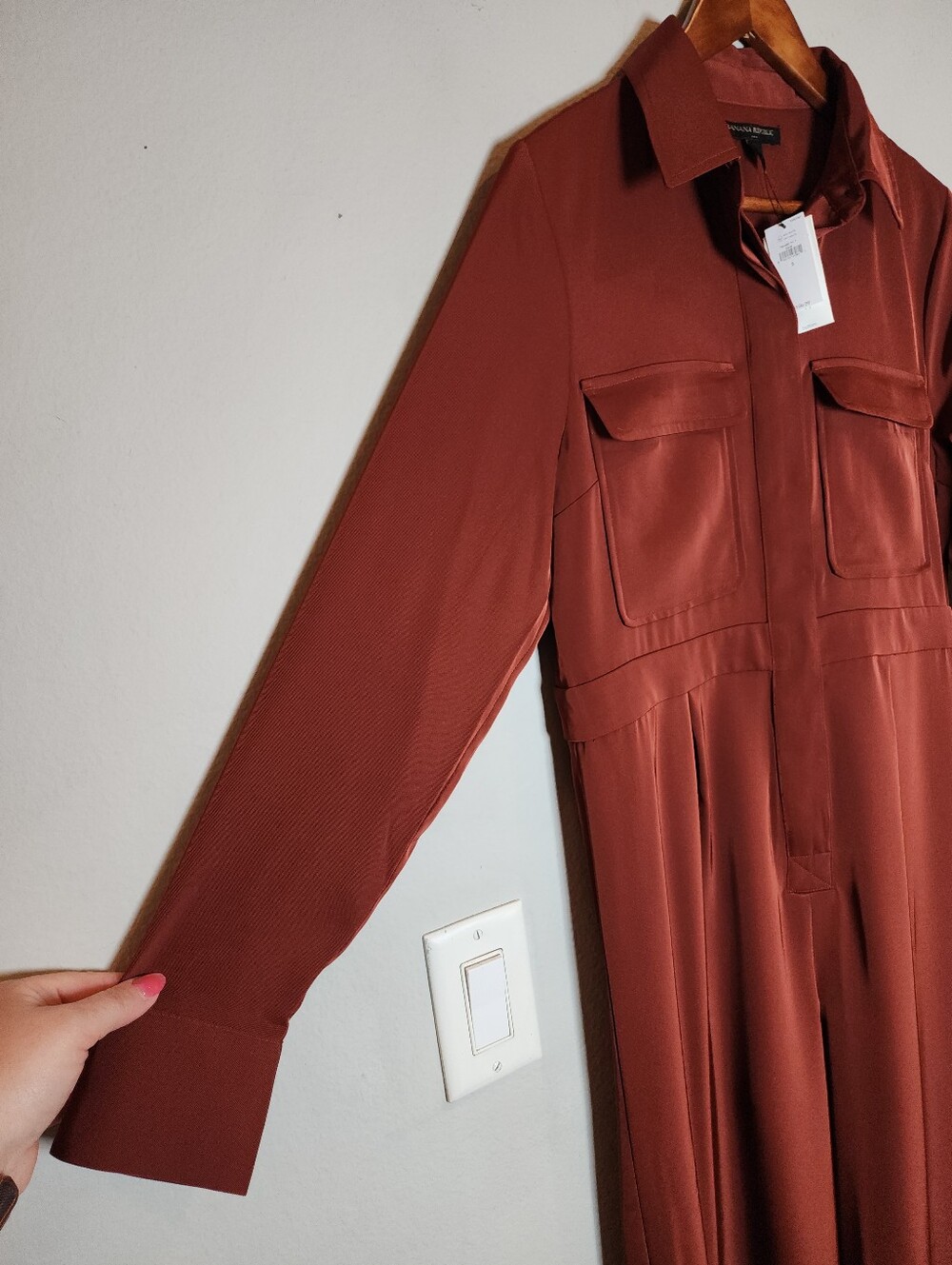 NWT Banana Republic Long Sleeve Wide Leg Trouser Satin Jumpsuit Burnt Caramel 8 - Picture 16 of 16